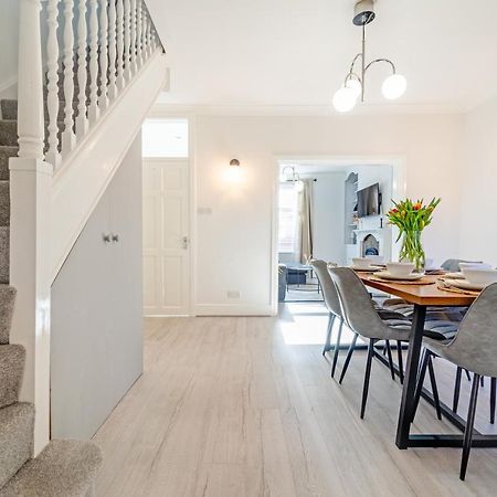 Southview Stays - Three Bedroom House Chester Ngoại thất bức ảnh