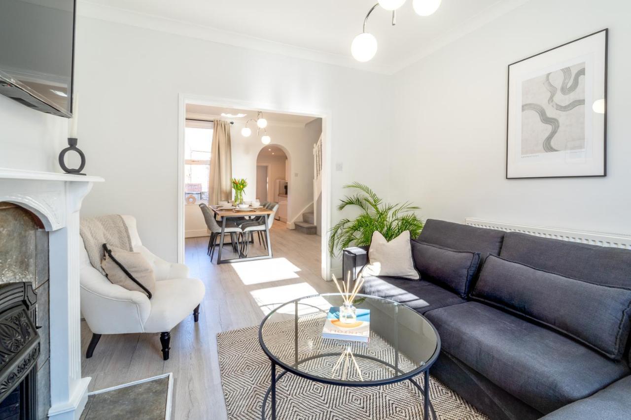Southview Stays - Three Bedroom House Chester Ngoại thất bức ảnh