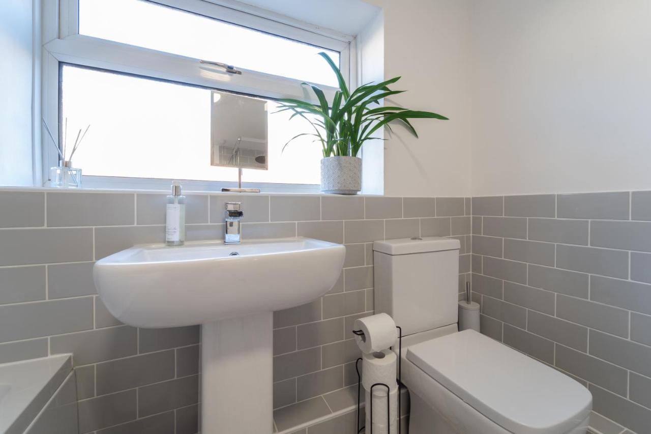 Southview Stays - Three Bedroom House Chester Ngoại thất bức ảnh
